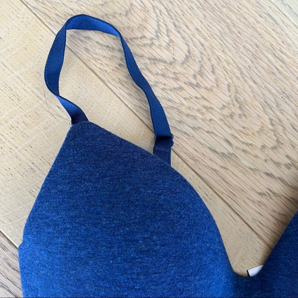 Victorias Secret T-shirt Wireless Bra - Picture 5 of 13